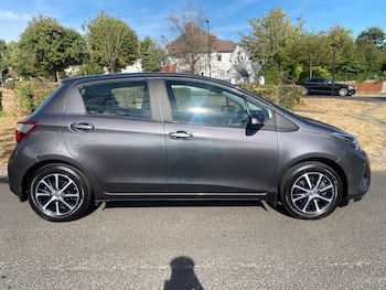Used Toyota Yaris 2019 for sale - 79373323: Photo