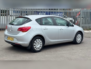 Used Vauxhall Astra 2012 for sale - 75266955: Photo