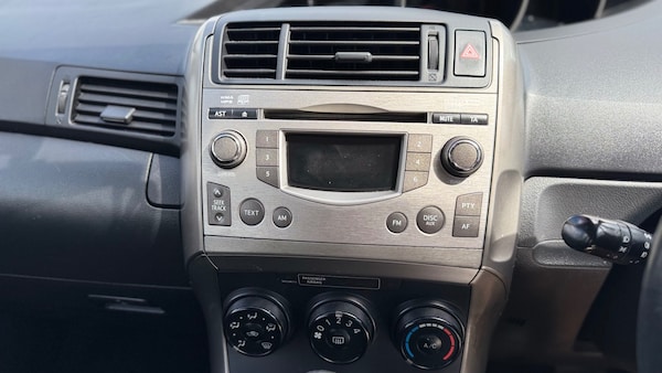 Used Toyota Verso 2009 for sale - 75582730: Photo 22