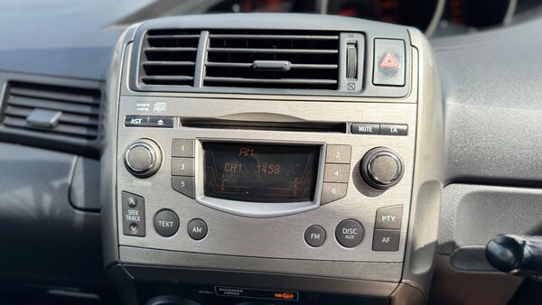 Used Toyota Verso 2009 for sale - 75582730: Photo 23