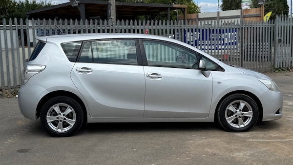 Used Toyota Verso 2009 for sale - 75582730: Photo 4