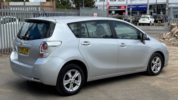 Used Toyota Verso 2009 for sale - 75582730: Photo 5