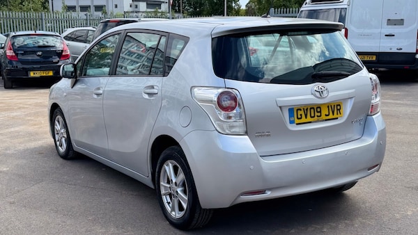 Used Toyota Verso 2009 for sale - 75582730: Photo 8