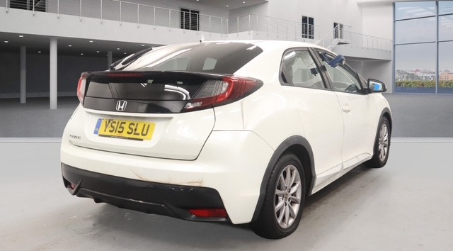 Used Honda Civic 2015 for sale - 76355007: Photo 3