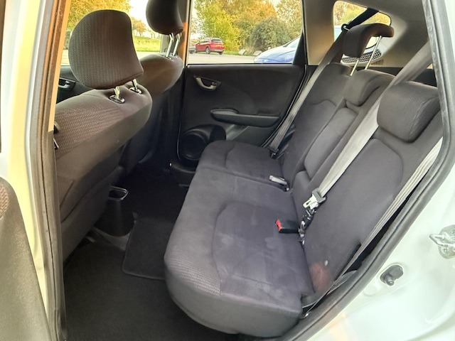 Used Honda Fit 2023 for sale - 76353428: Photo 32