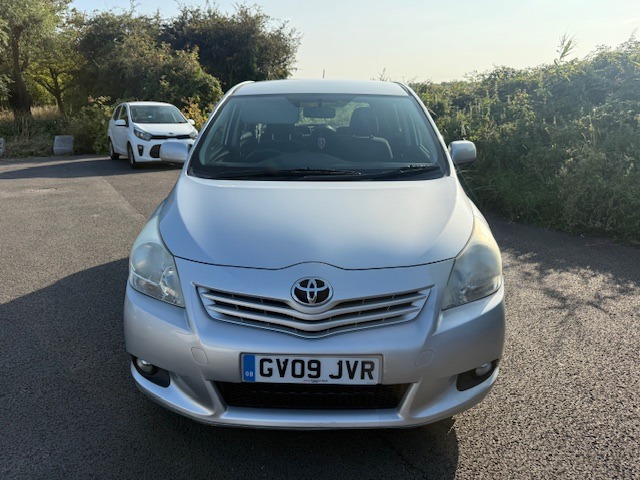 Used Toyota Verso 2009 for sale - 76352707: Photo 3