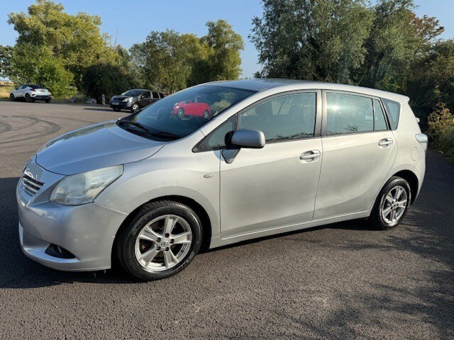 Used Toyota Verso 2009 for sale - 76352707: Photo 5
