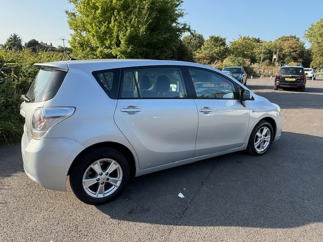 Used Toyota Verso 2009 for sale - 76352707: Photo 7