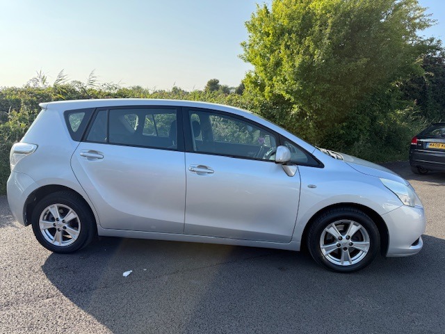 Used Toyota Verso 2009 for sale - 76352707: Photo 9