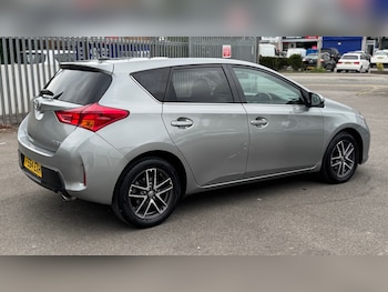 Used Toyota Auris 2014 for sale - 75396819: Photo