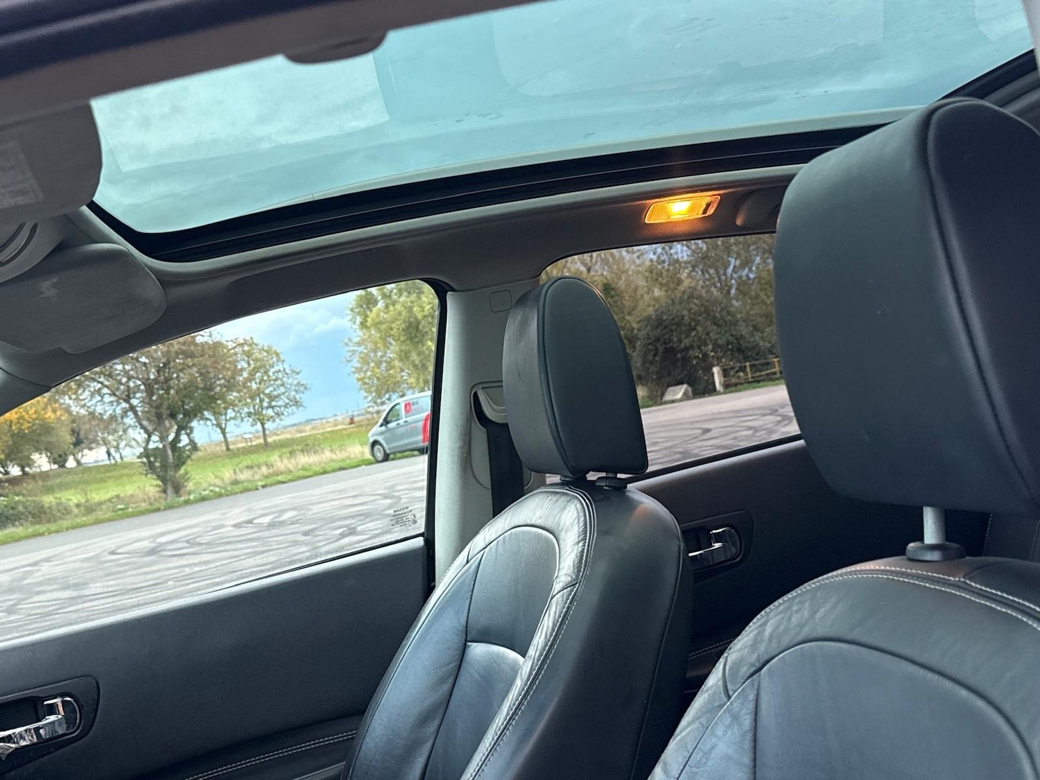 Used Nissan Qashqai 2010 for sale - 76355734: Photo 14