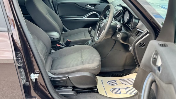 Used Vauxhall Zafira 2015 for sale - 75270432: Photo 14