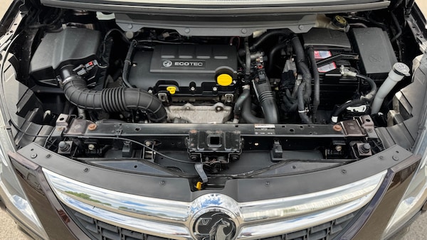 Used Vauxhall Zafira 2015 for sale - 75270432: Photo 21
