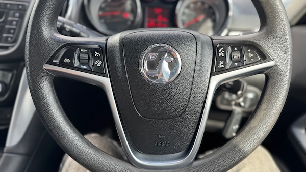 Used Vauxhall Zafira 2015 for sale - 75270432: Photo 24