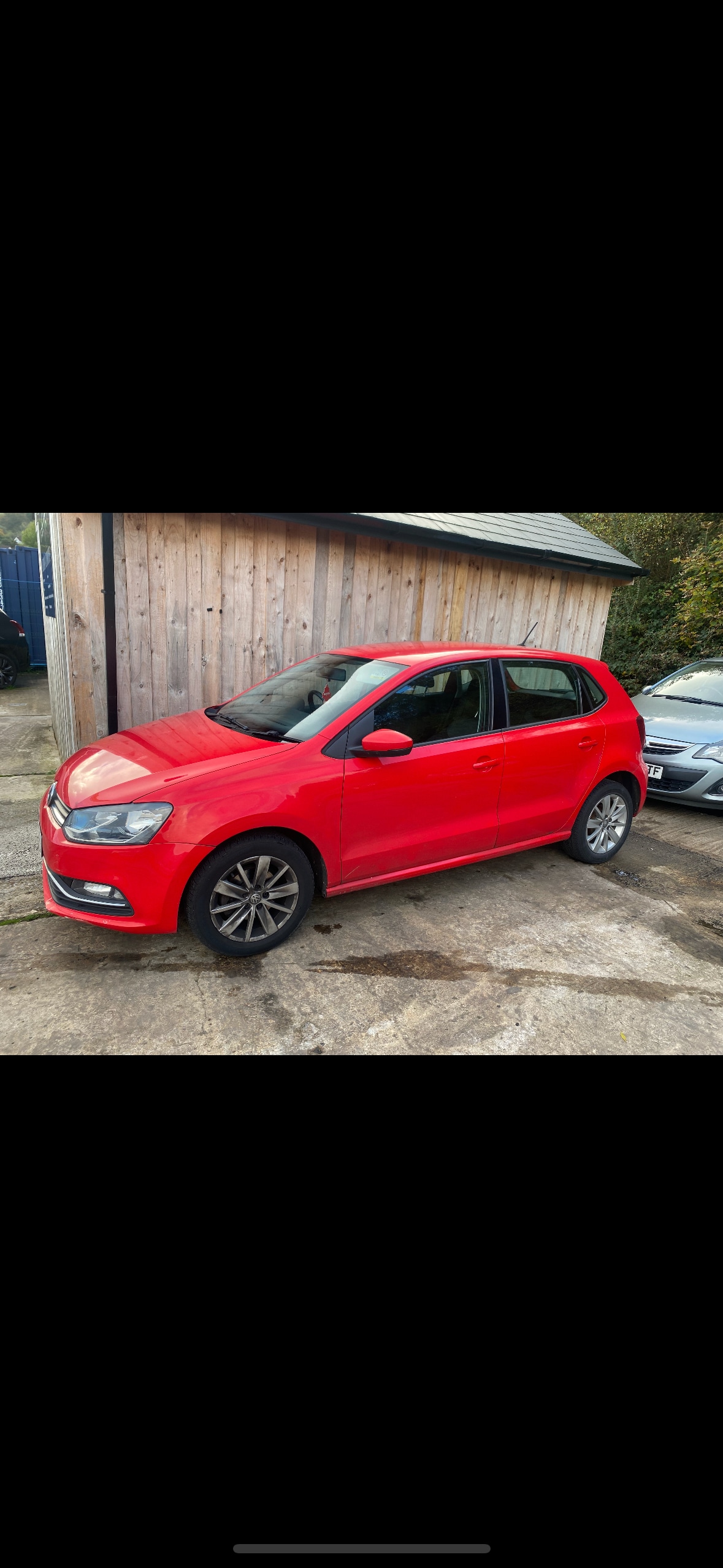 Used Volkswagen Polo 2015 for sale - 76347270: Photo 1