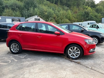Used Volkswagen Polo 2015 for sale - 76347270: Photo