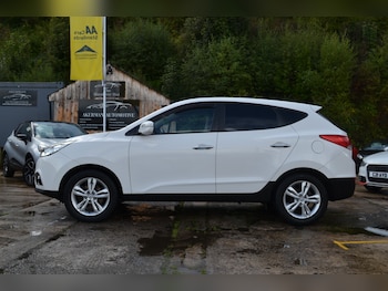 2012 (12) - 1.7 CRDi Style 5dr 2WD