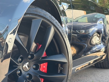 Used Tesla Model S 2017 for sale - 79538109: Photo