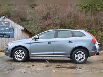 Used Volvo XC60 2017 for sale - 77432253: Photo