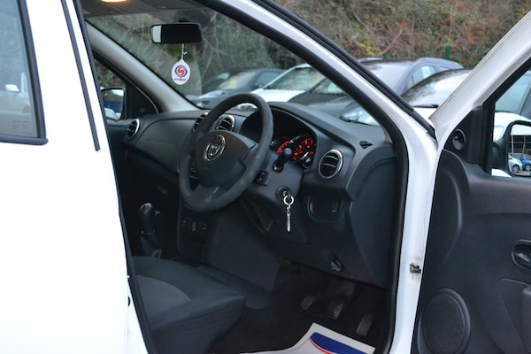 Used Dacia Sandero 2016 for sale - 73156690: Photo 11