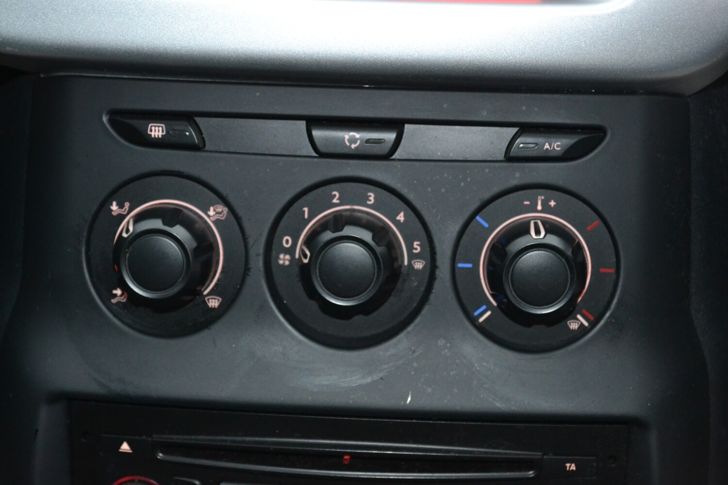 Used Citroen C3 2013 for sale - 76347278: Photo 17