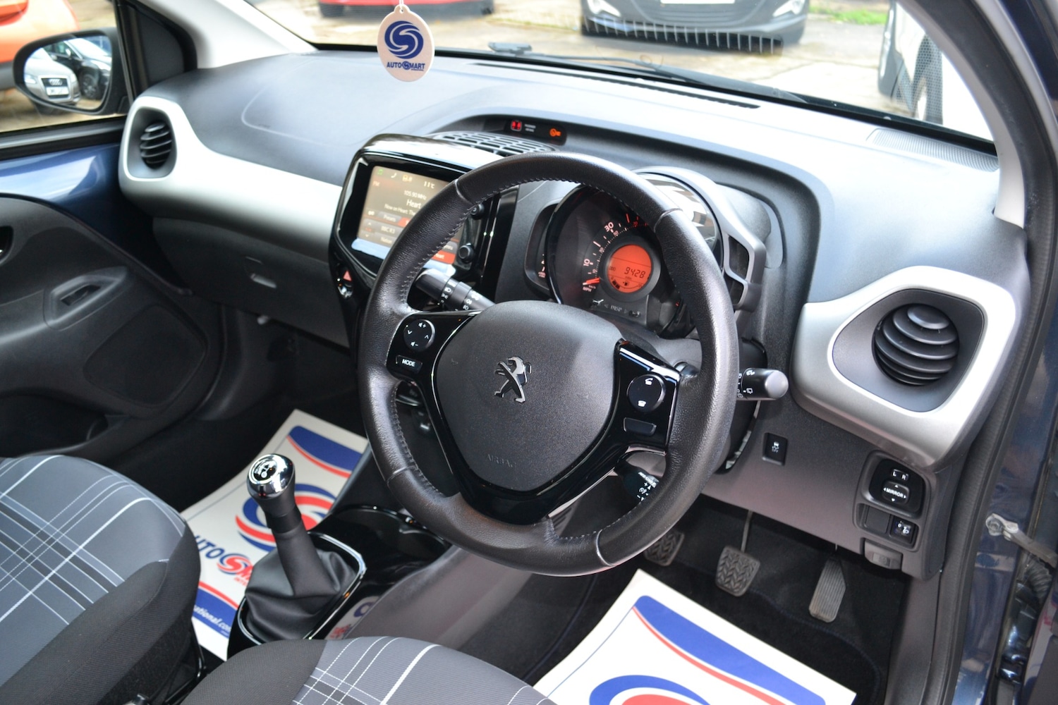 Used Peugeot 108 2017 for sale - 76807446: Photo 12