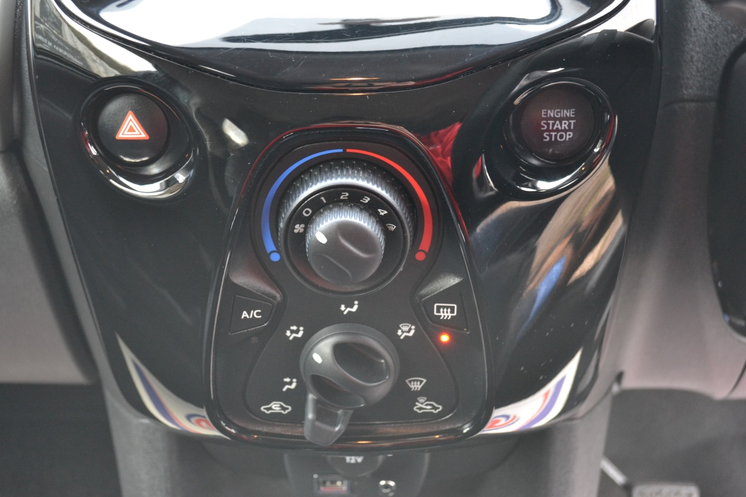 Used Peugeot 108 2017 for sale - 76807446: Photo 18