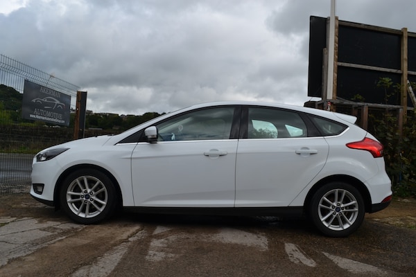 Used Ford Focus 2015 for sale - 72378170: Photo 3