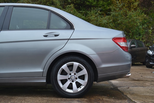 Used Mercedes-Benz C-Class 2008 for sale - 76194053: Photo 4