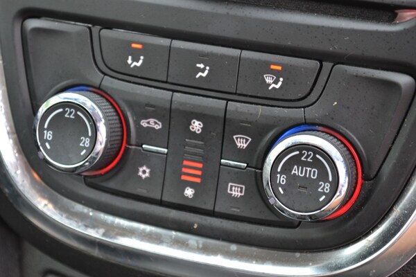 Used Vauxhall Mokka 2015 for sale - 74941554: Photo 19