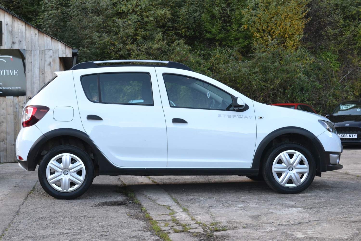 Used Dacia Sandero Stepway 2014 for sale - 75921778: Photo 13