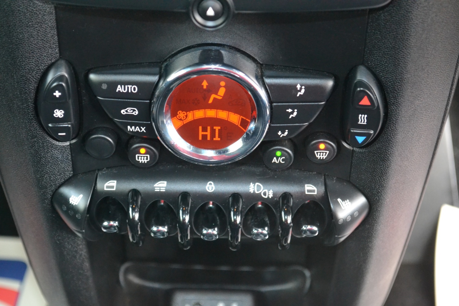 Used MINI Convertible 2013 for sale - 76449429: Photo 15