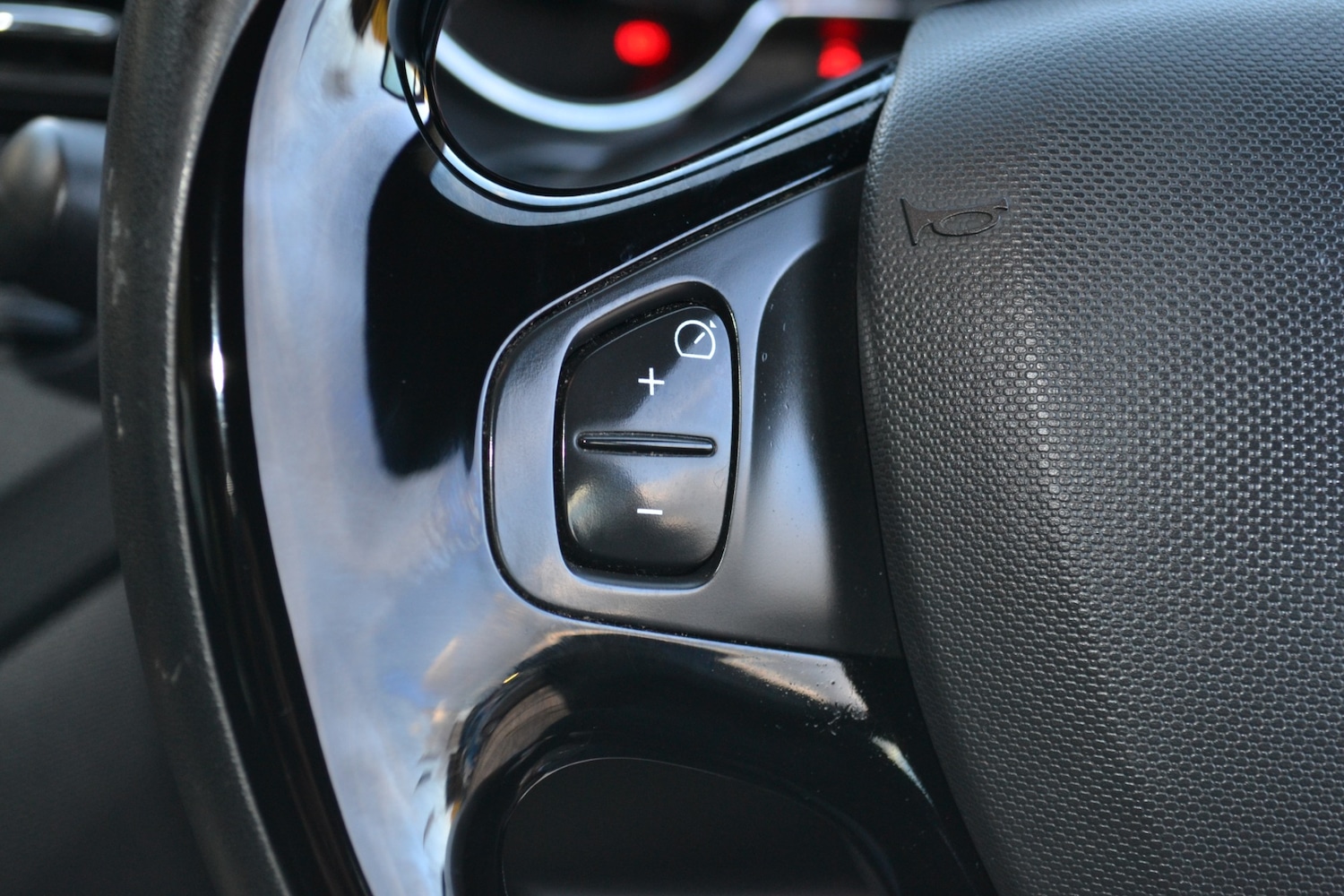 Used Renault Captur 2013 for sale - 76324489: Photo 20