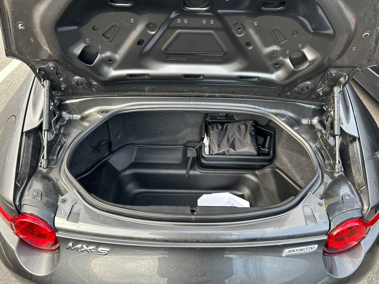 Used Mazda MX-5 2018 for sale - 77810751: Photo 35