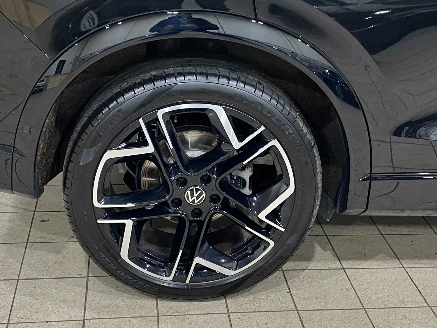 Used Volkswagen Tiguan for sale - 76774113: Photo 10