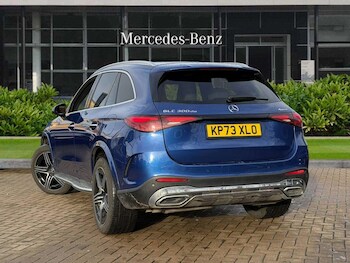 Used Mercedes-Benz GLC 2023 for sale - 77000327: Photo