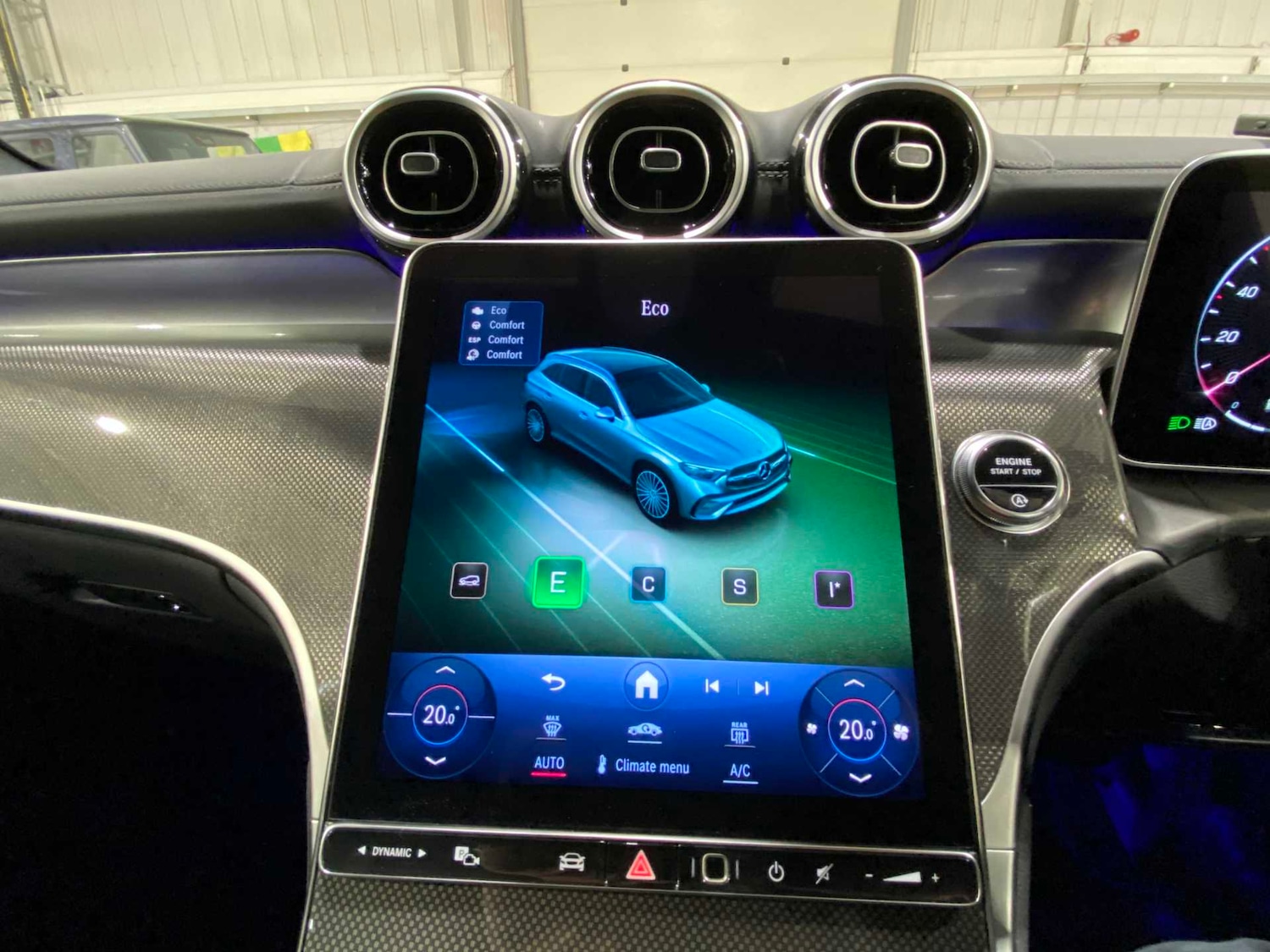 Used Mercedes-Benz GLC 2023 for sale - 77068642: Photo 34