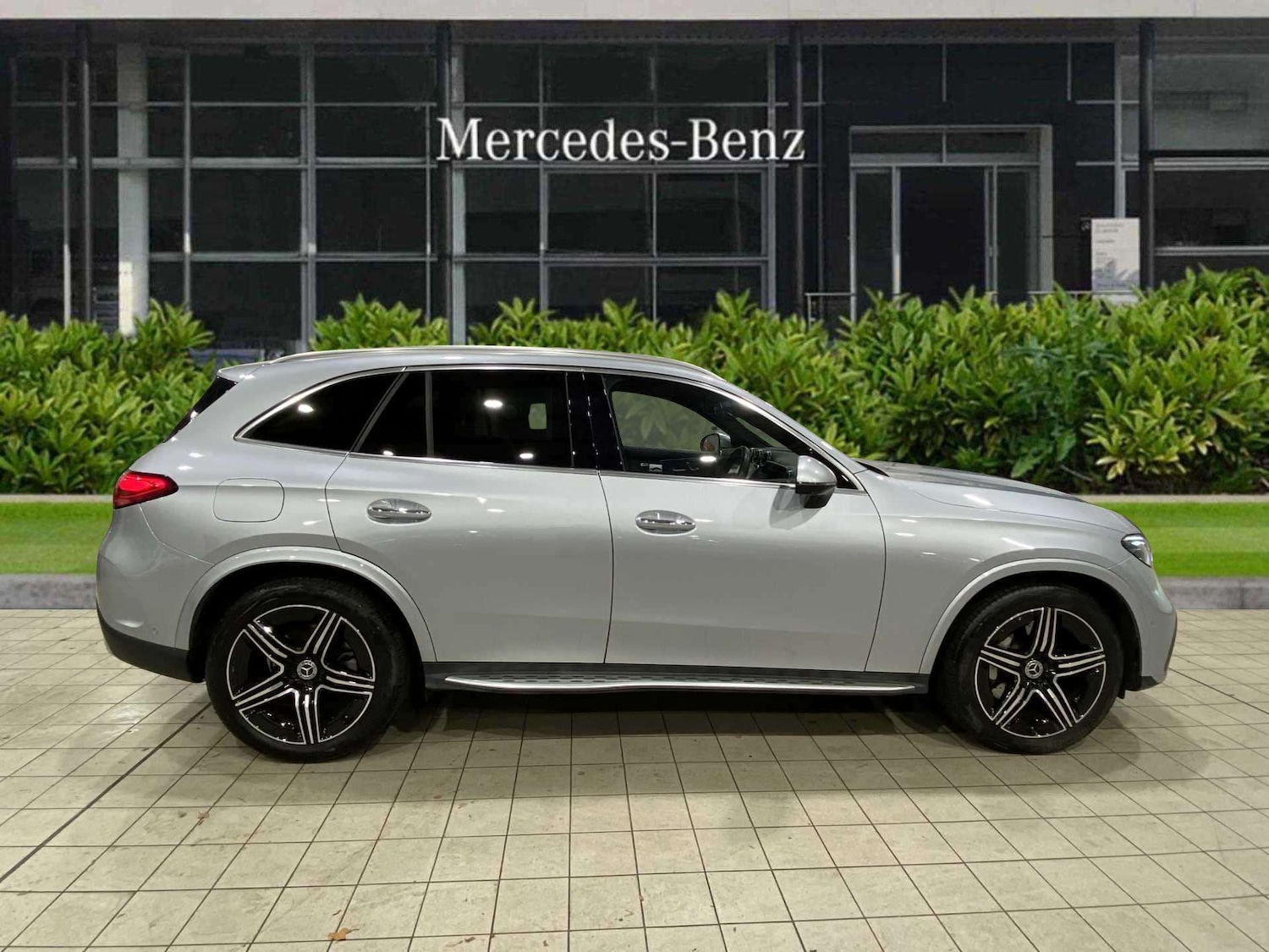 Used Mercedes-Benz GLC 2023 for sale - 77068642: Photo 8