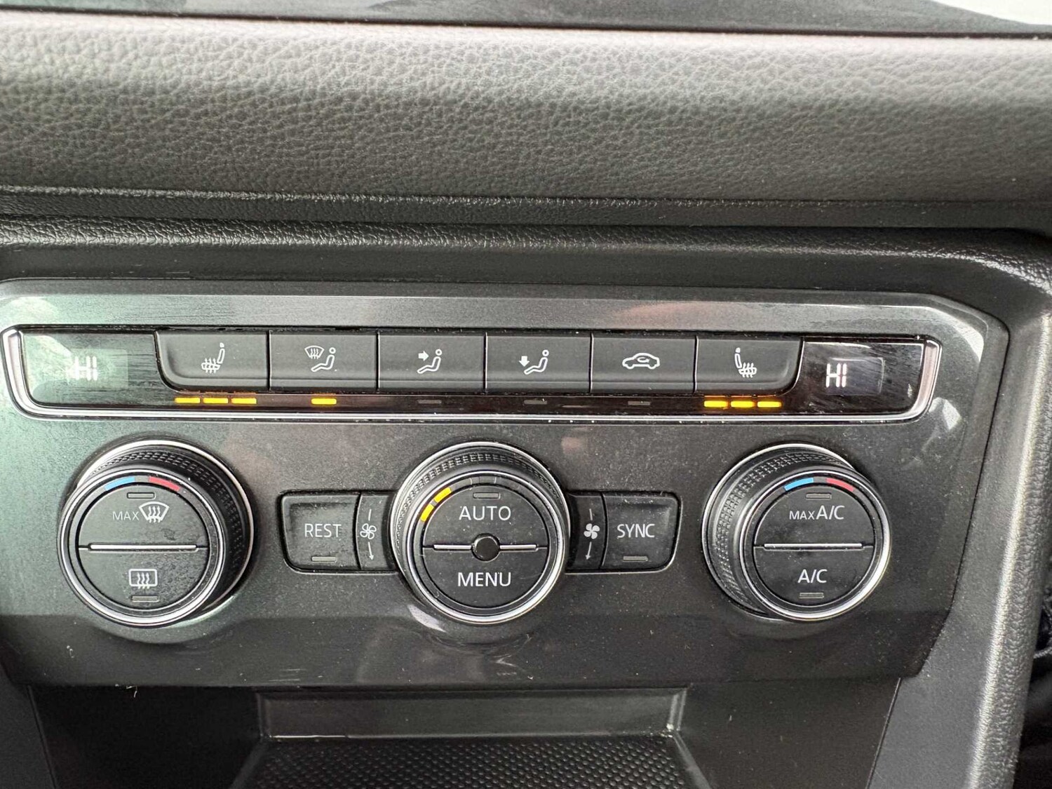 Used Volkswagen Tiguan 2021 for sale - 76339663: Photo 31