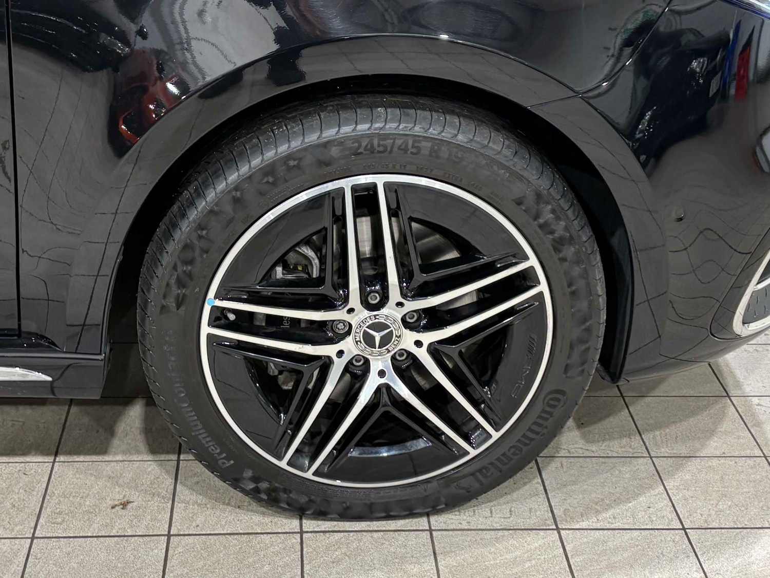 Used Mercedes-Benz V-Class 2025 for sale - 76955308: Photo 11