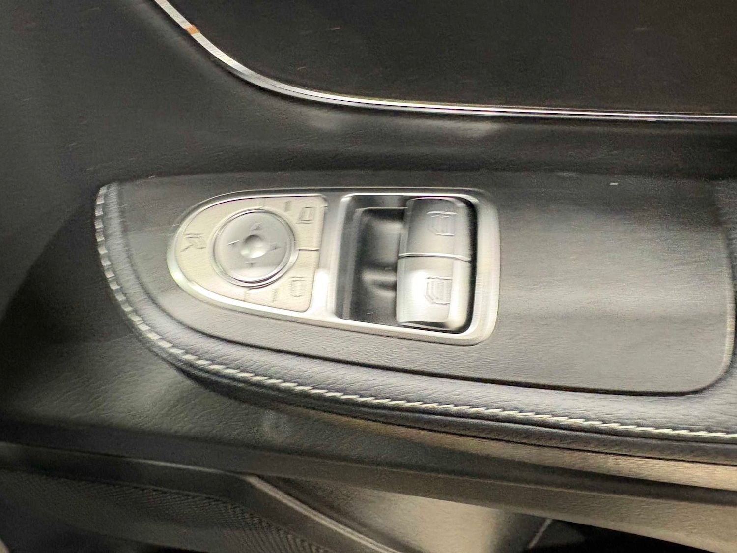 Used Mercedes-Benz V-Class 2025 for sale - 76955308: Photo 21