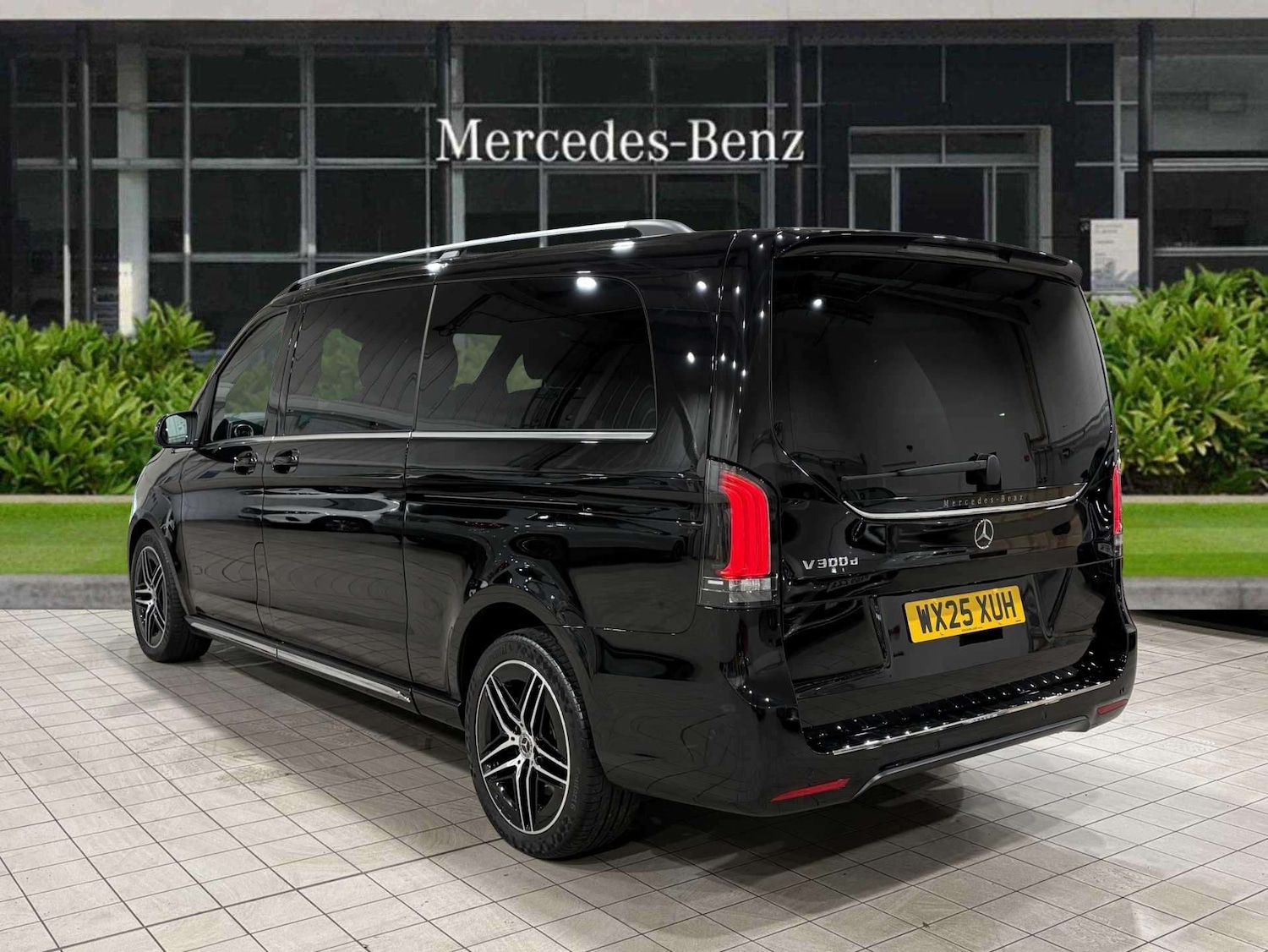 Used Mercedes-Benz V-Class 2025 for sale - 76955308: Photo 5