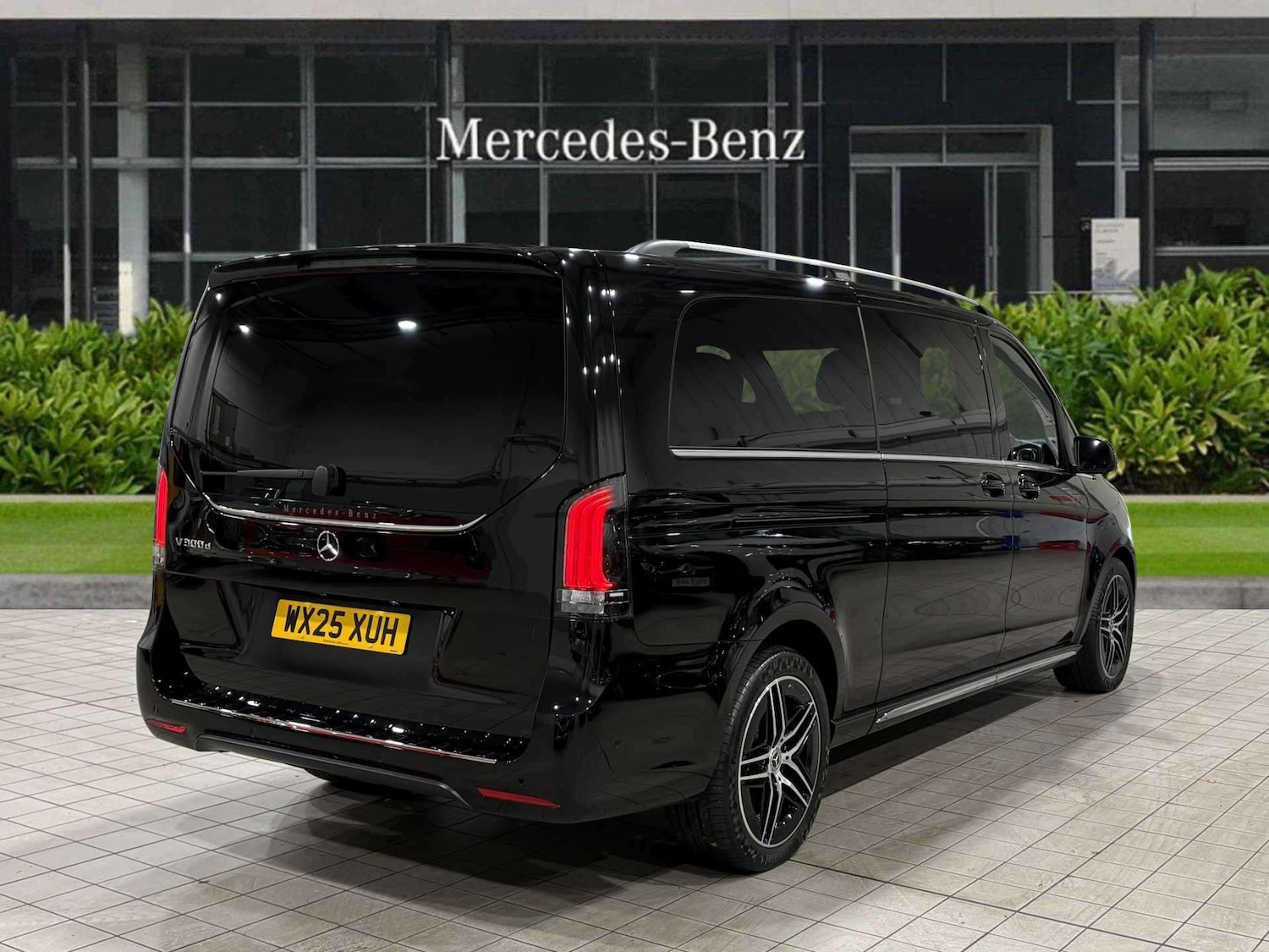 Used Mercedes-Benz V-Class 2025 for sale - 76955308: Photo 7