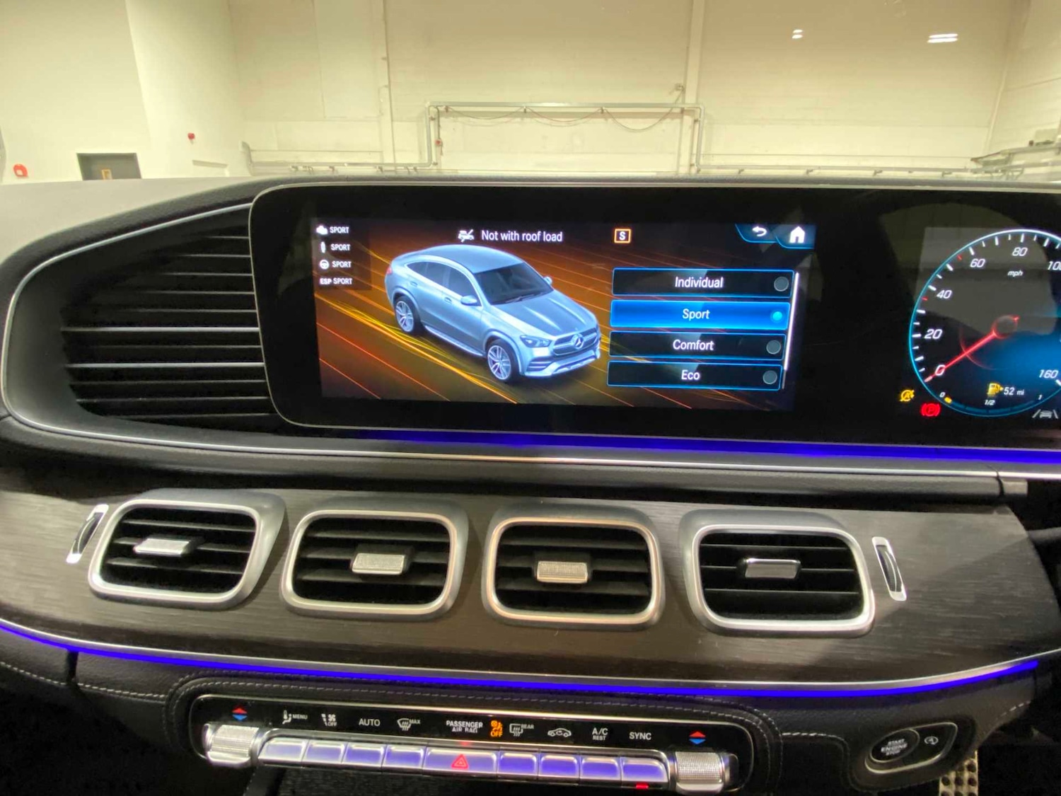 Used Mercedes-Benz GLE 2023 for sale - 77961193: Photo 33