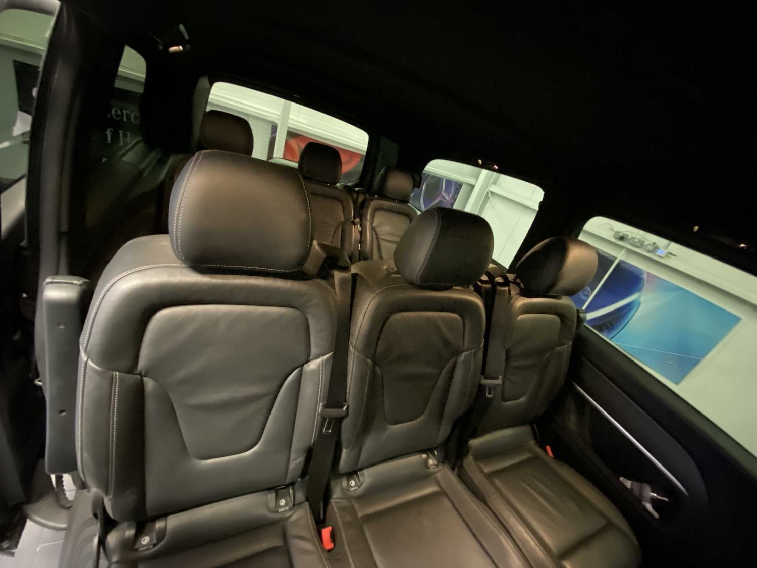 Used Mercedes-Benz V-Class 2023 for sale - 75846365: Photo 17