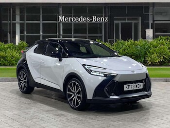 Used Toyota C-HR 2023 for sale - 76774103: Photo