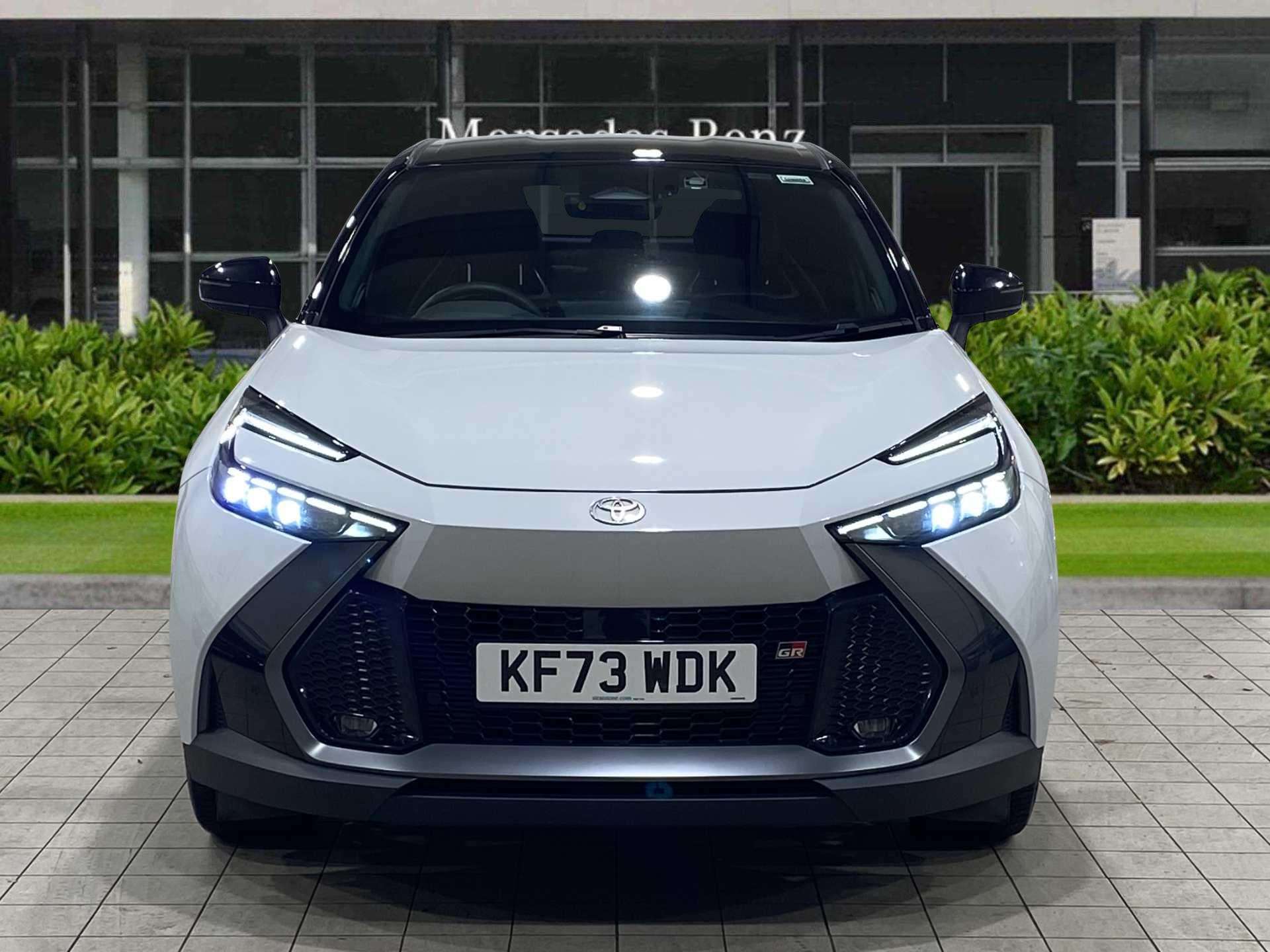 Used Toyota C-HR 2023 for sale - 76774103: Photo