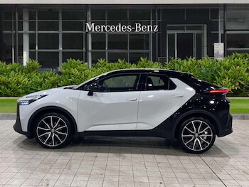 Used Toyota C-HR 2023 for sale - 76774103: Photo