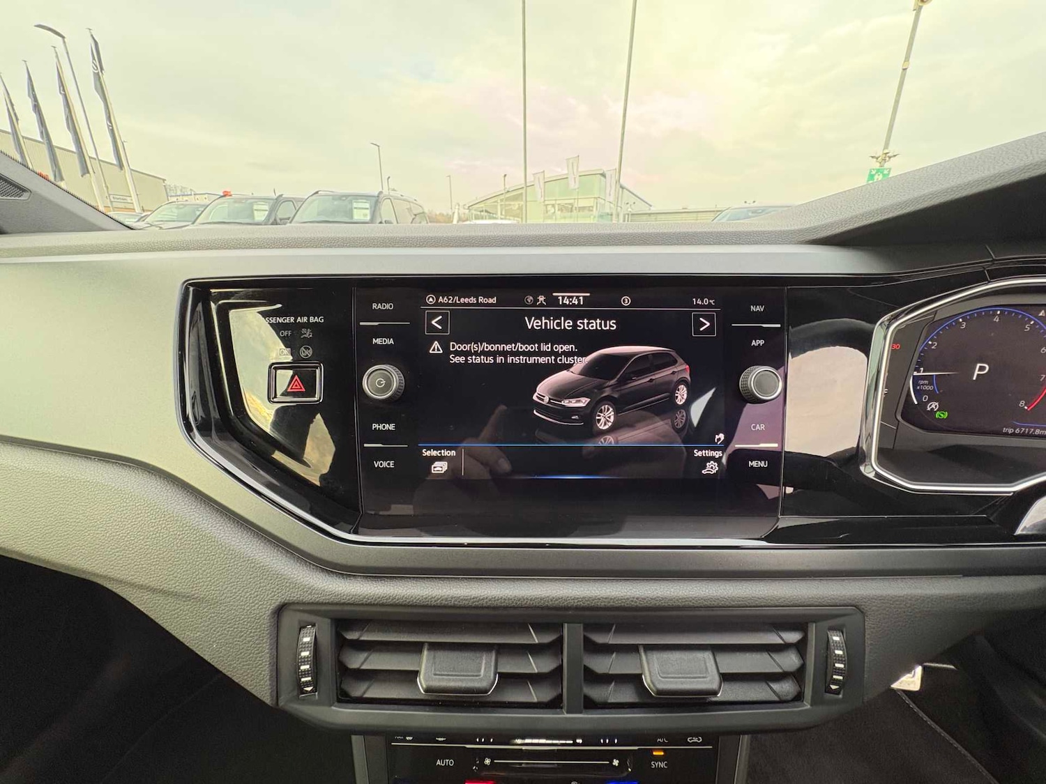 Used Volkswagen Polo 2022 for sale - 76460271: Photo 25