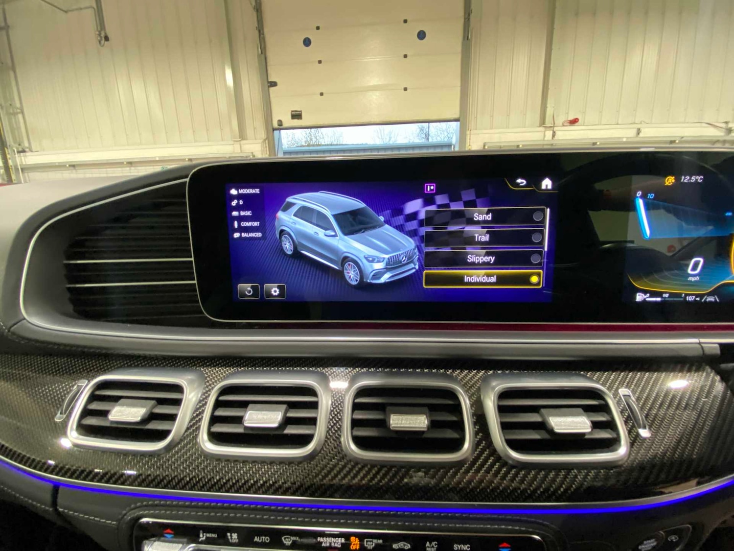 Used Mercedes-Benz GLE 2023 for sale - 76955243: Photo 35